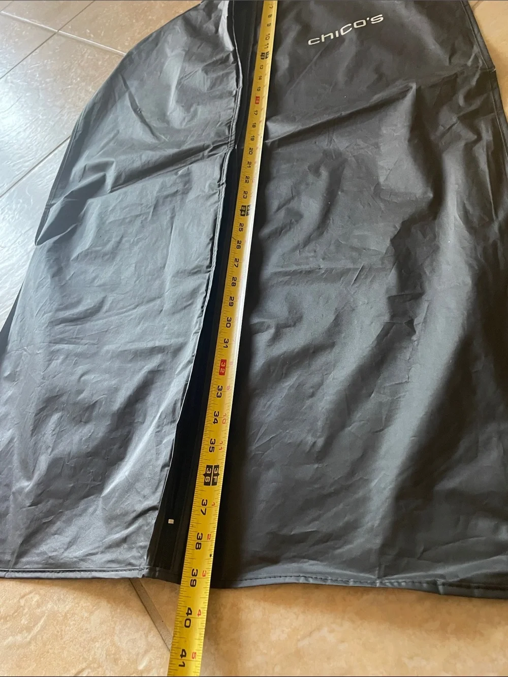 🖤5/$25 Chicos black garment bag